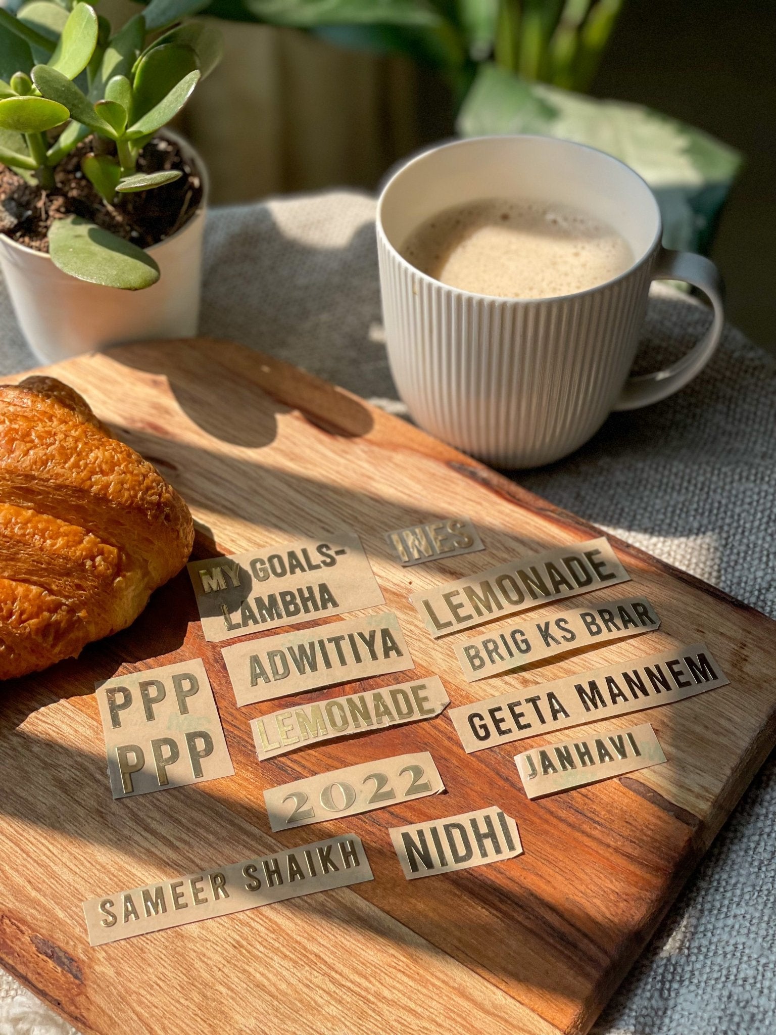 Personalized Gold Stickers
Customizable with names, initials, or designs