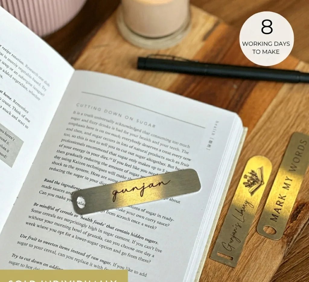 Silver bookmarks with engraved names 