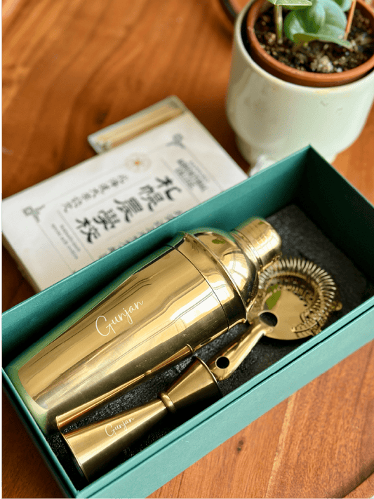 Mini bar accessories gift set in premium gift box