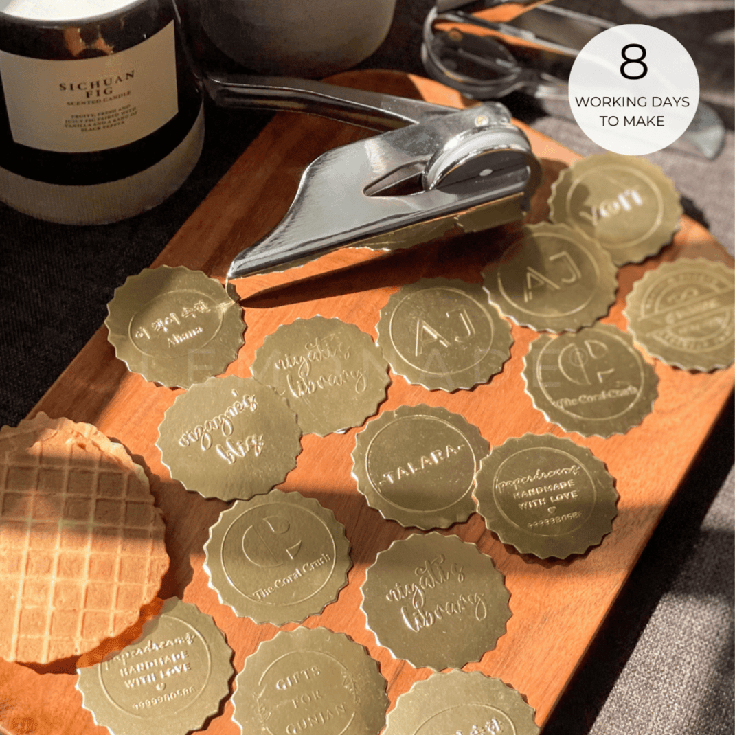Personalized paper embosser set – custom embossing stamp for stationery, books, and branding by Lemonade