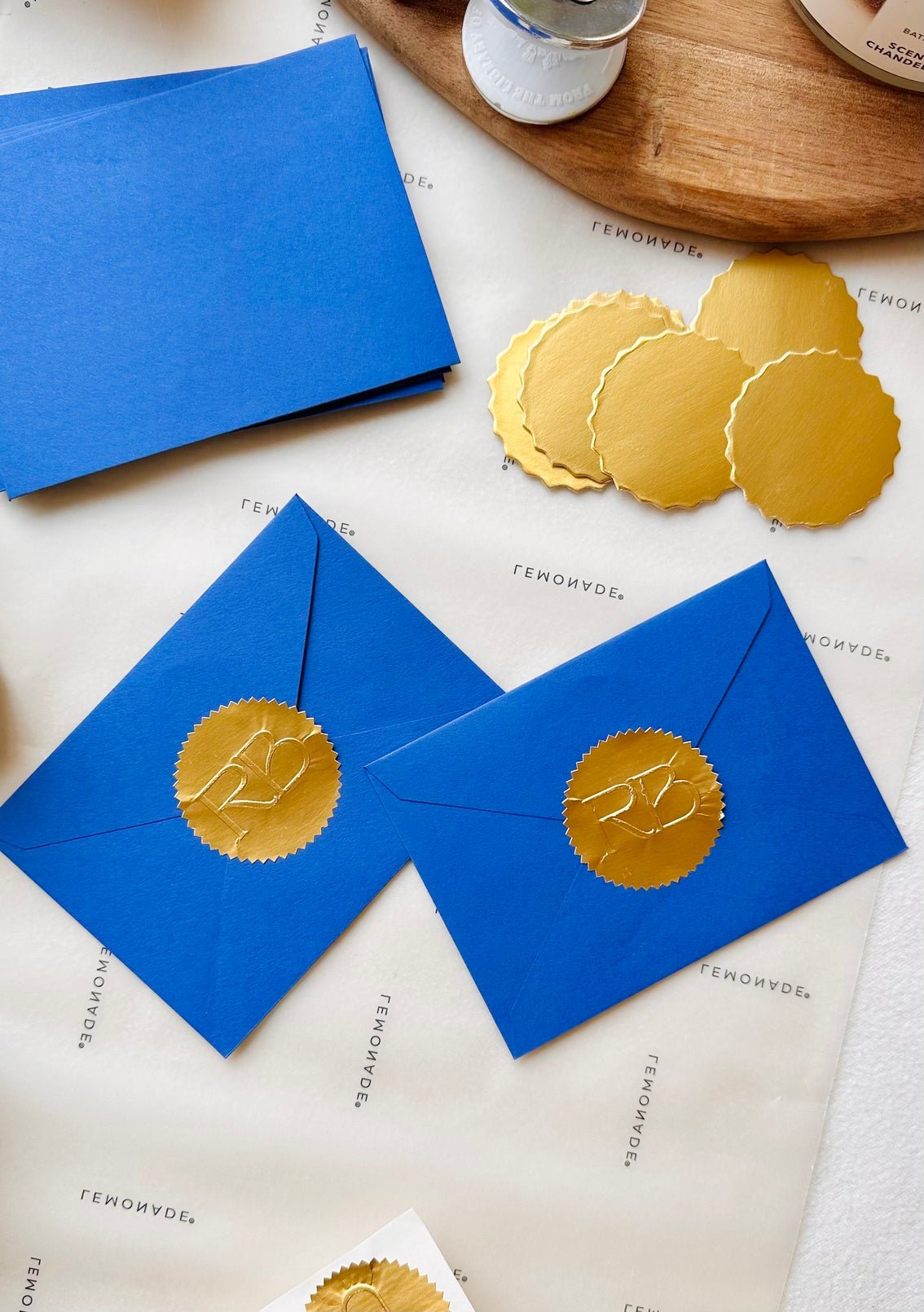 Personalized paper embosser set – custom embossing stamp for stationery, books, and branding by Lemonade