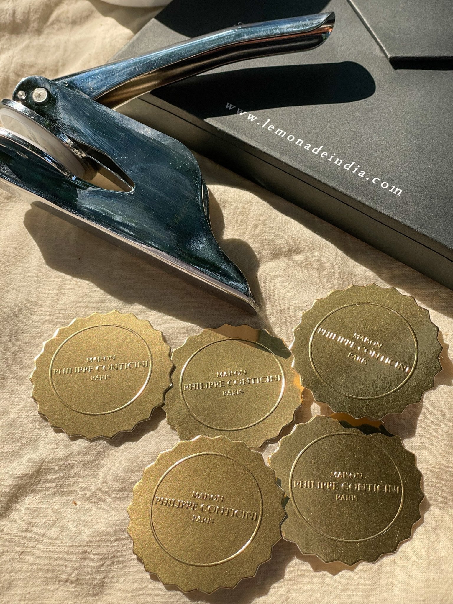 Personalized paper embosser set – custom embossing stamp for stationery, books, and branding by Lemonade