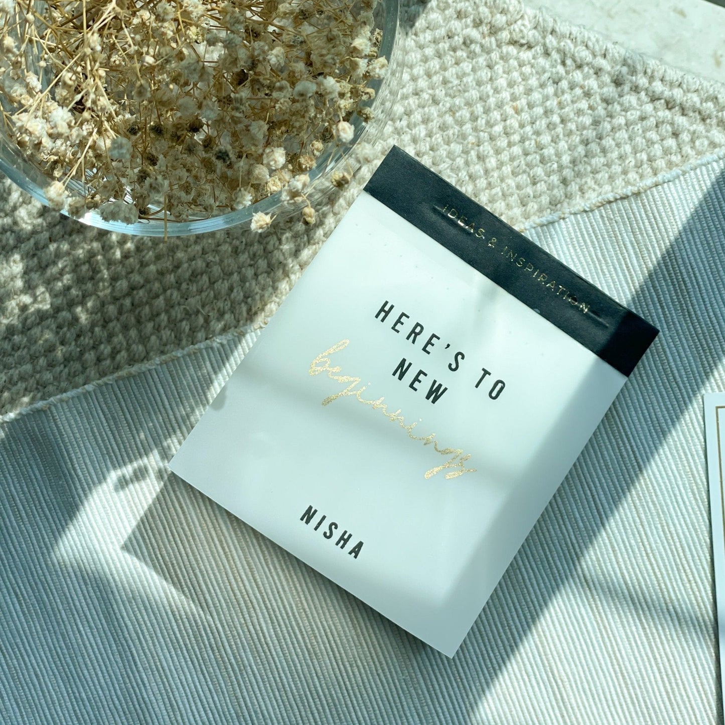 Modern and minimalistic look memo pad from Lemonade