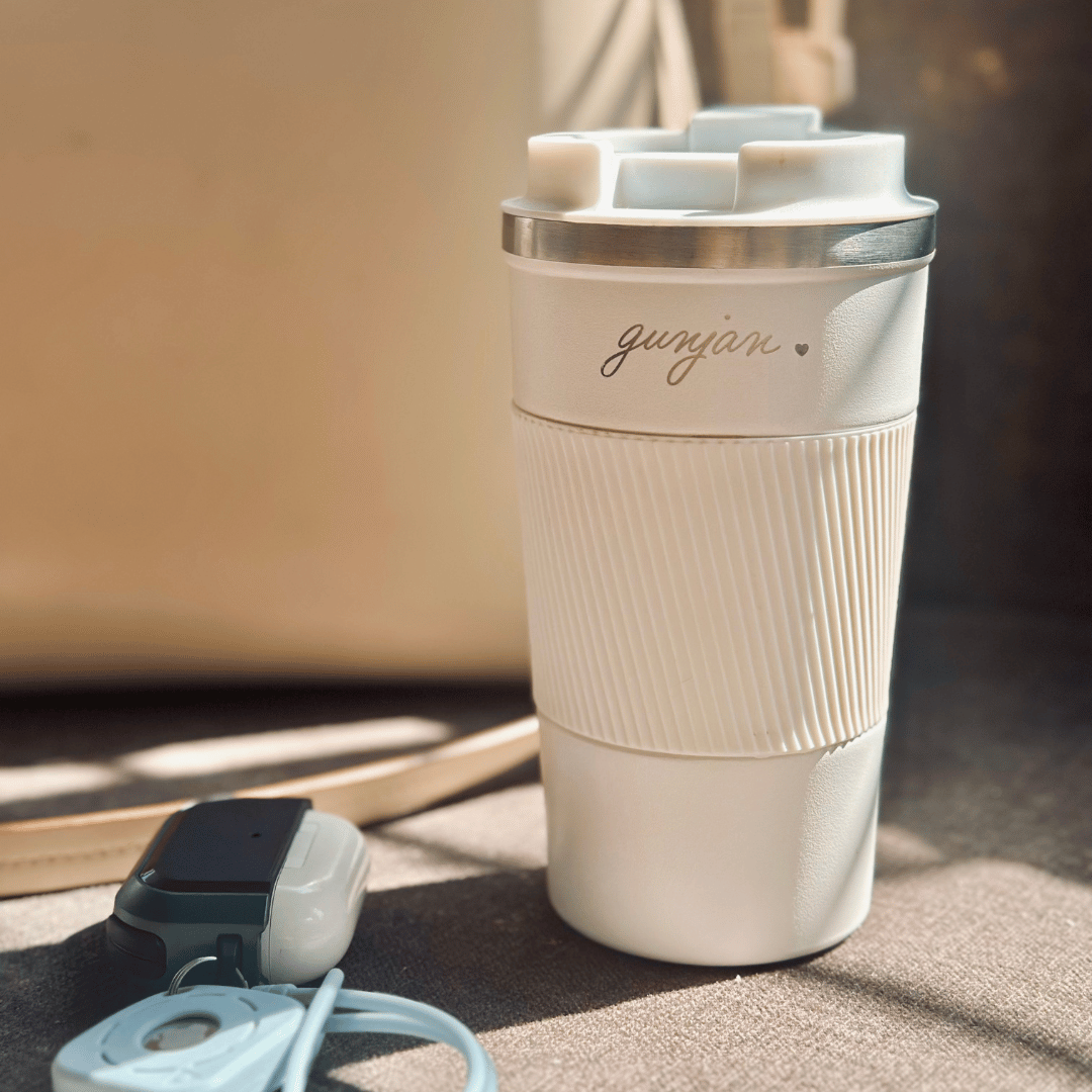 Personalized - Travel Mug - Without Temperature - Cursive - LemonadeHome