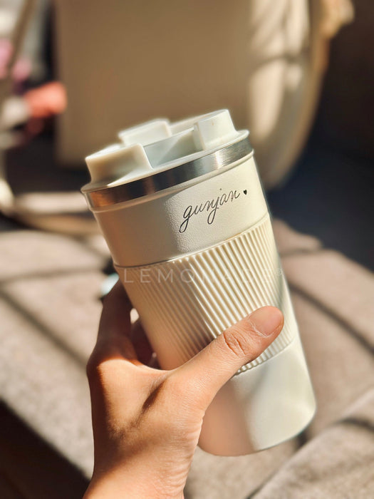 Personalized - Travel Mug - Without Temperature - Cursive - LemonadeHome