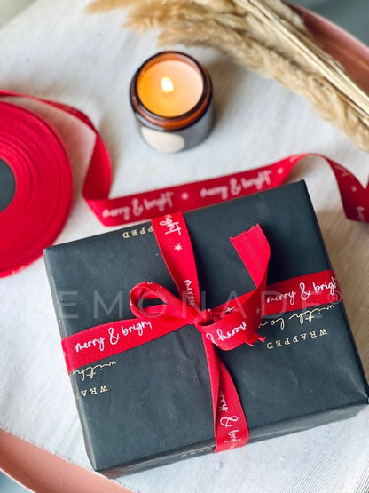 Pre-designed twill festive ribbon with printed designs for gift wrapping and decorations.
Merry & Bright - LemonadeStationery