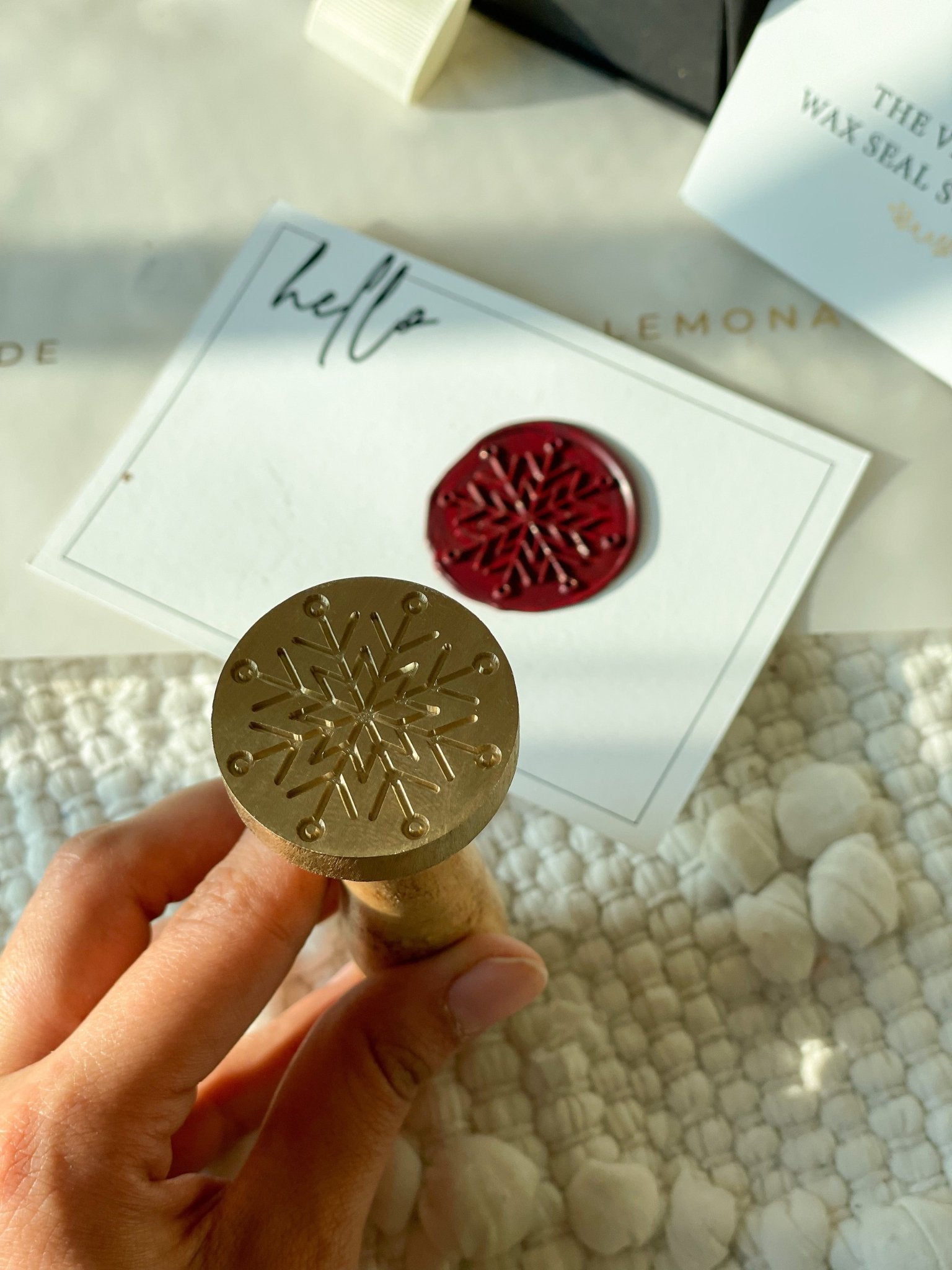 Pre Design - Wax Seal Stamp - Snowflake - LemonadeCustom Stamps