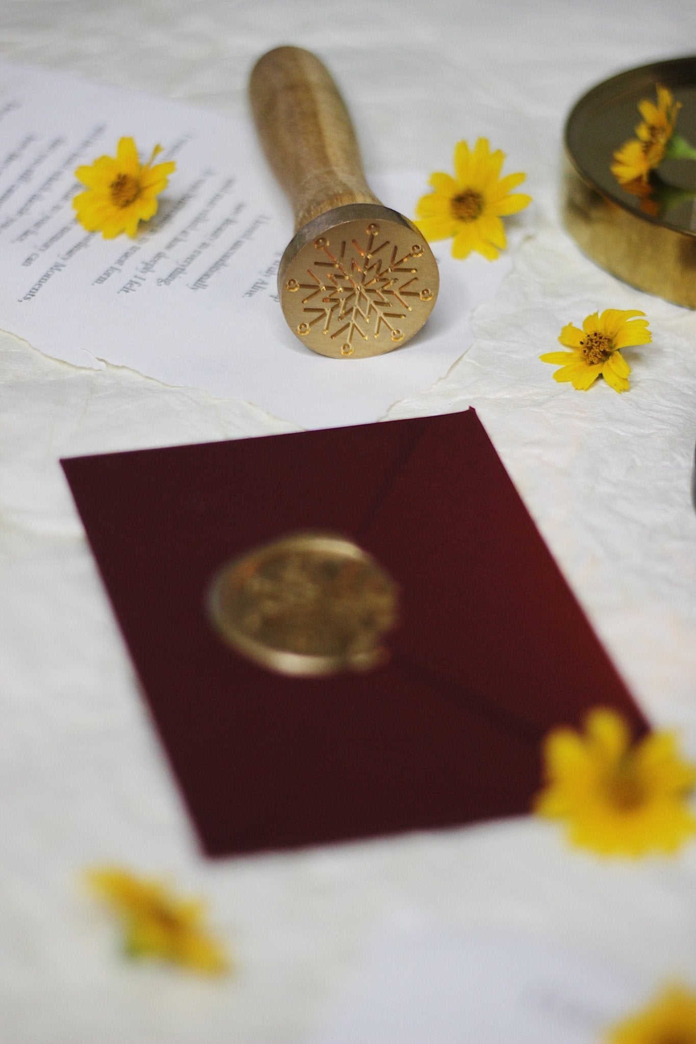 Pre Design - Wax Seal Stamp - Snowflake - LemonadeCustom Stamps