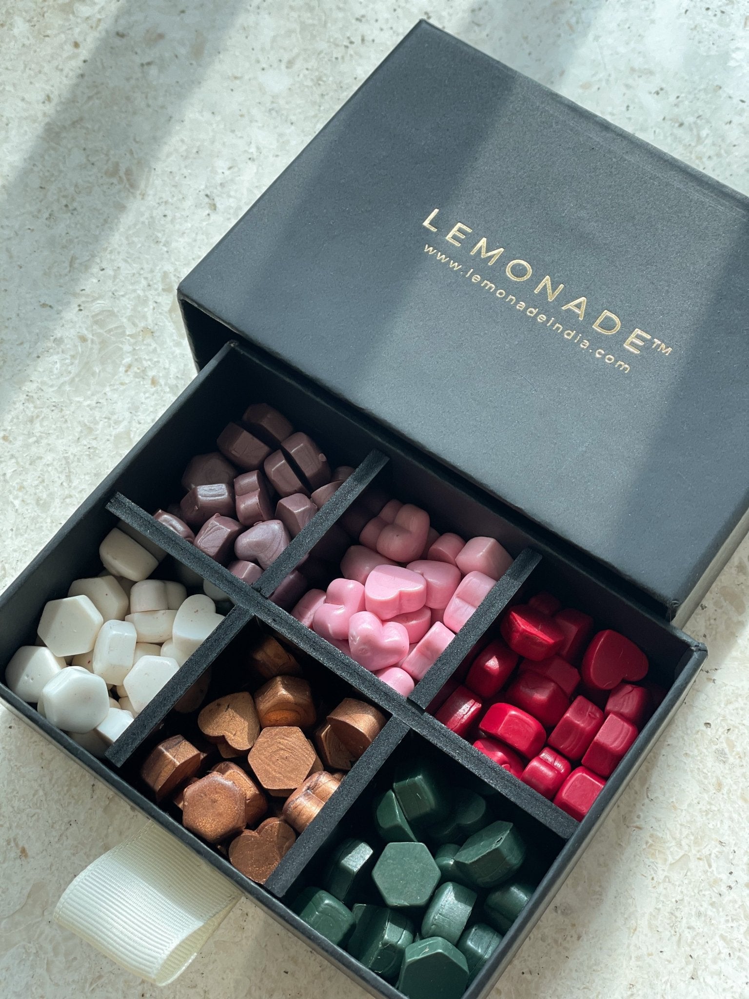 Wax Beads Set - Set of 150 Beads - Assorted - LemonadeCustom Stamps