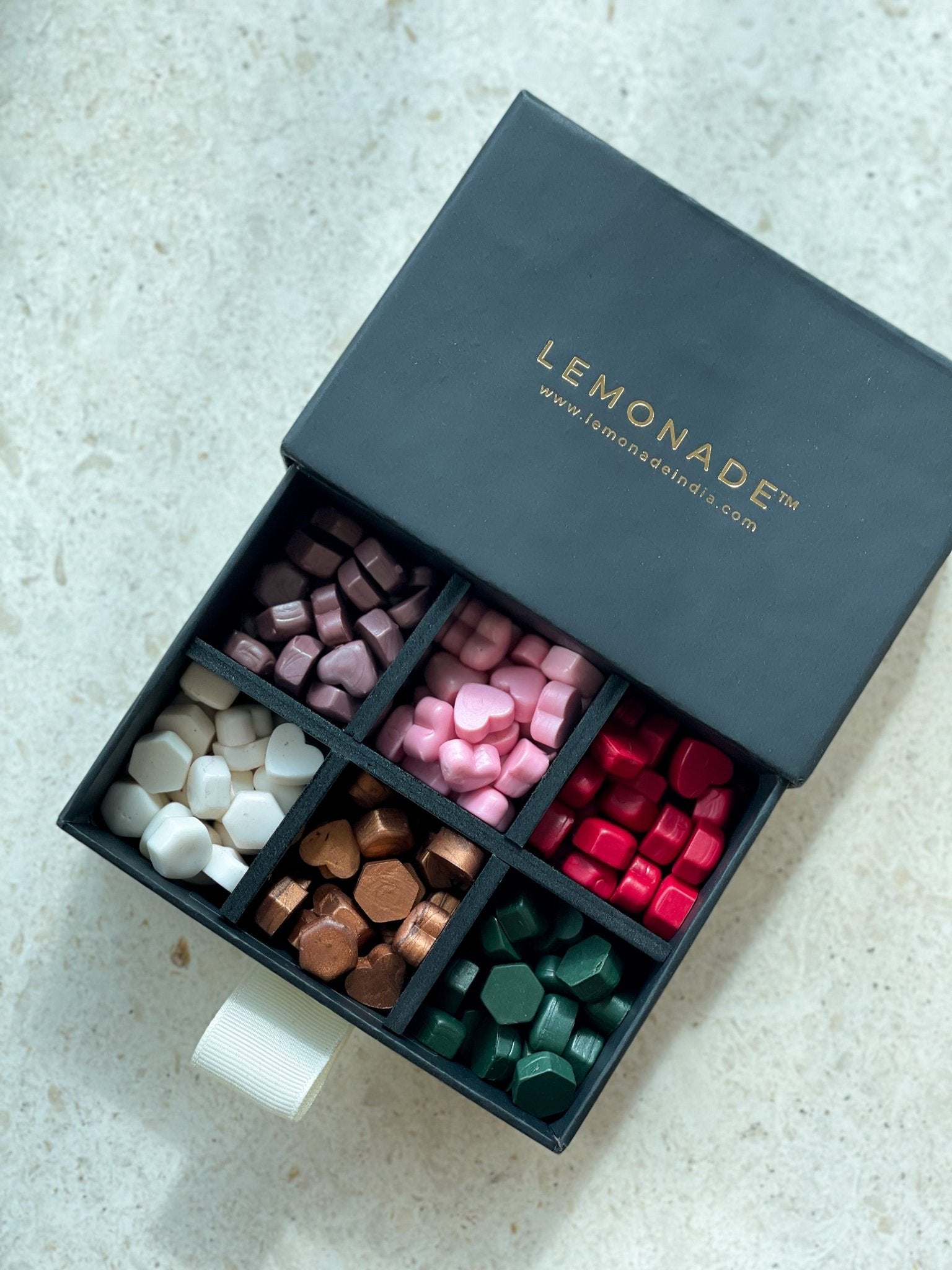 Wax Beads Set - Set of 150 Beads - Assorted - LemonadeCustom Stamps