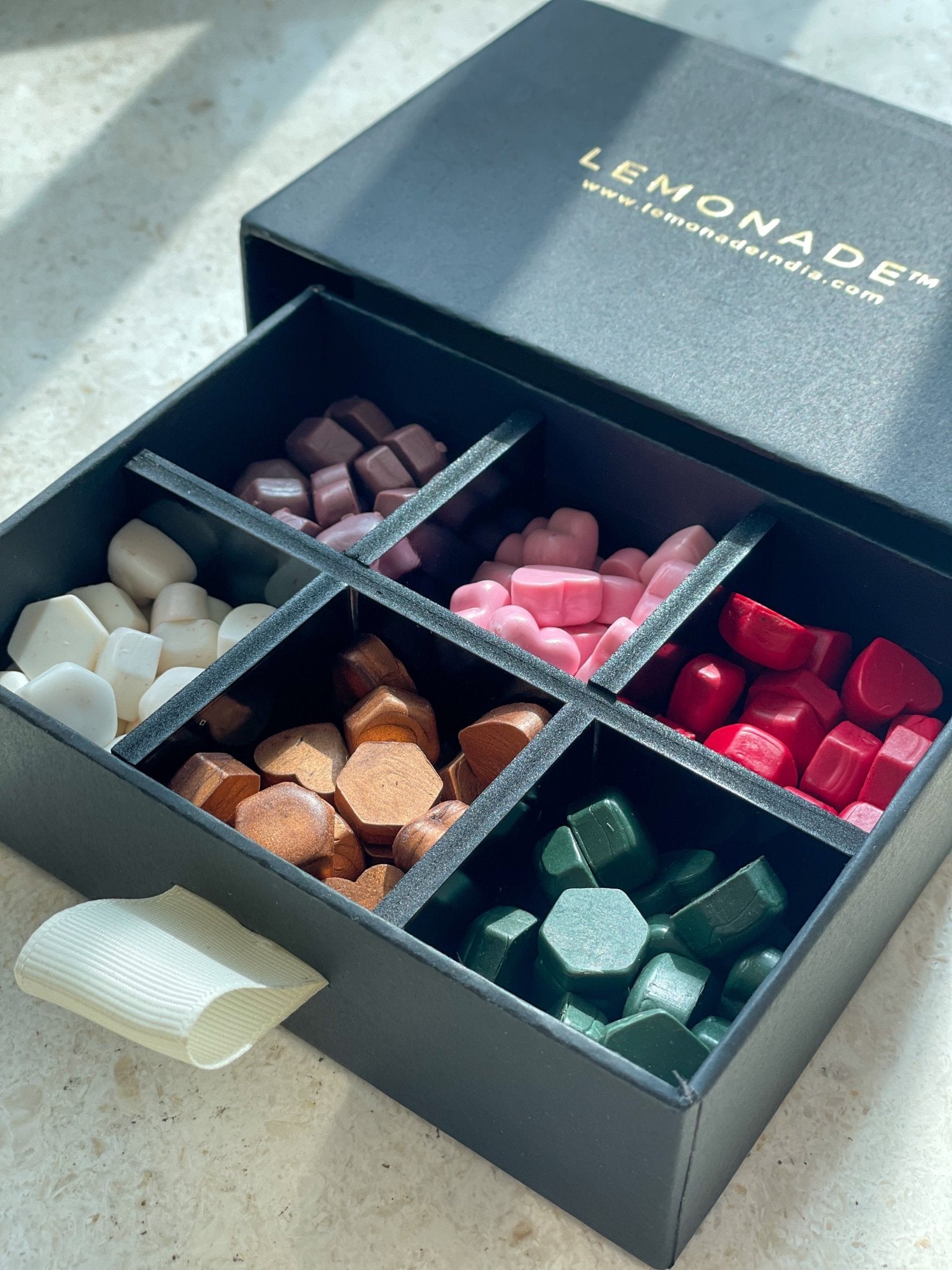 Wax Beads Set - Set of 150 Beads - Assorted - LemonadeCustom Stamps